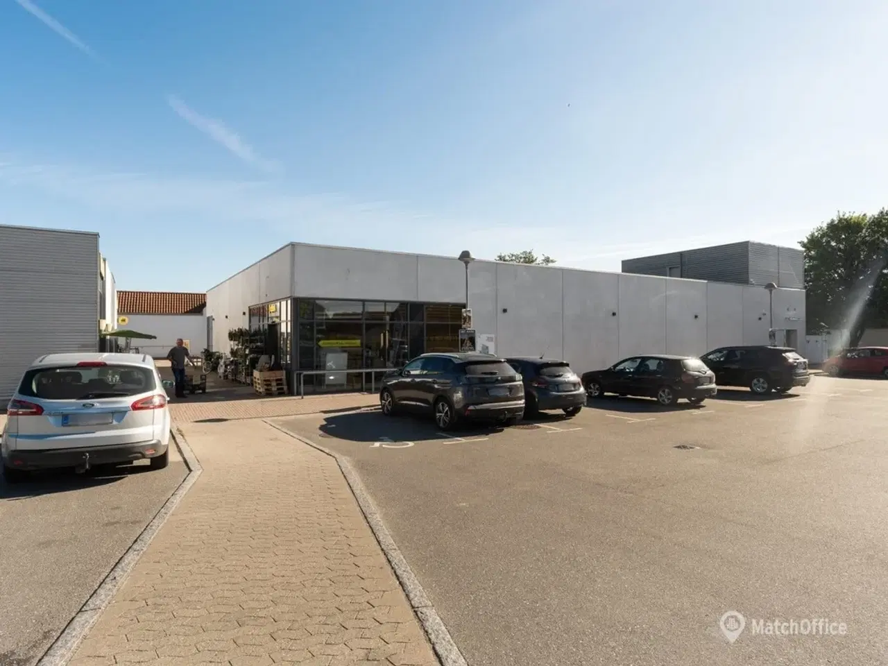 Billede 1 - 970m2 butikslokale