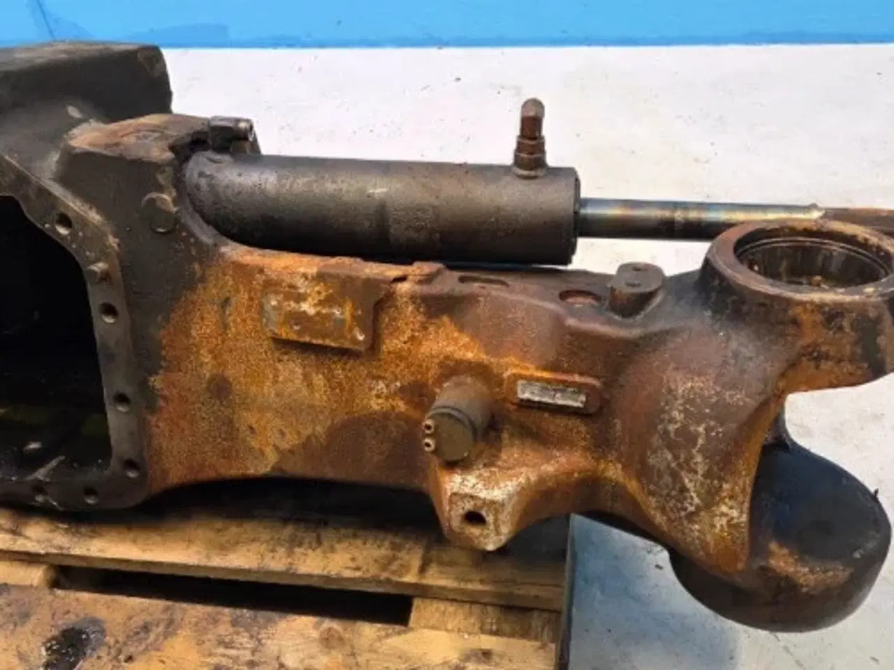 Billede 13 - Case Optum 300 Foraksel Hus 47489534