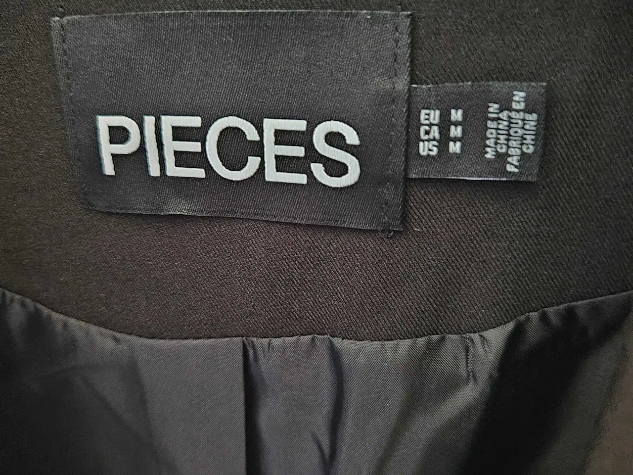 Billede 2 - Blazer jakke, sort, sort, ny