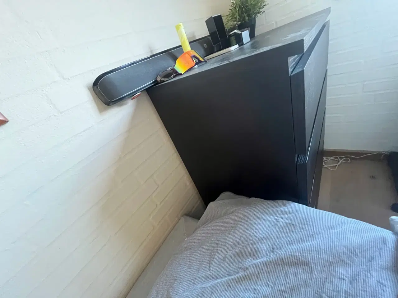 Billede 3 - IKEA kommode med 4 skuffer sort