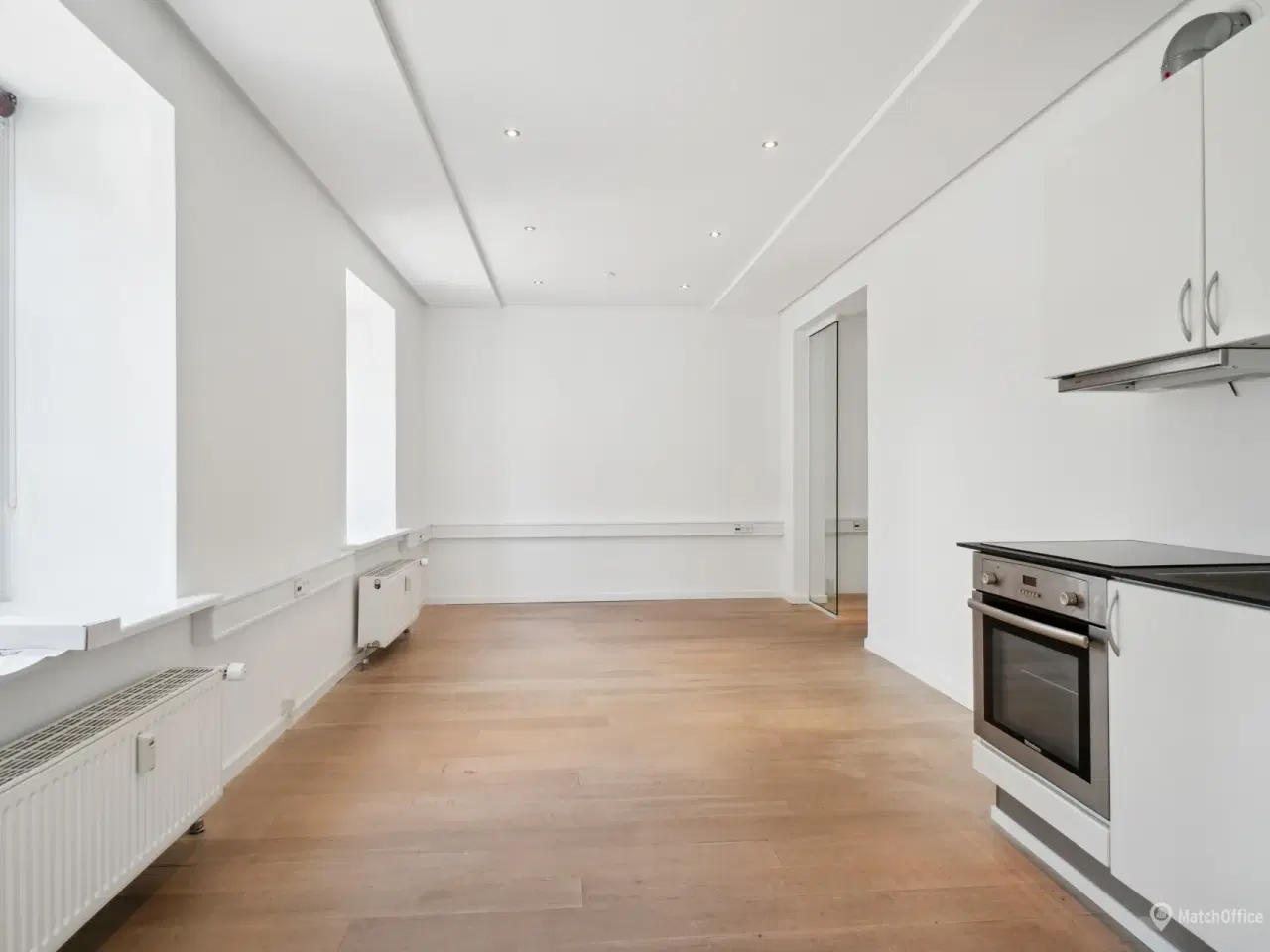 Billede 8 - Nyistandsat værkstedskontor på Jagtvej med parkering