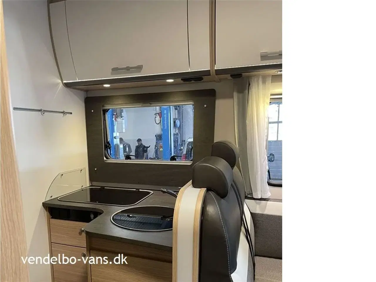 Billede 18 - 0 - SunLight I 69 L Aut.   Bemærk det lave km tal - 160 HK - 9 trins automatgear