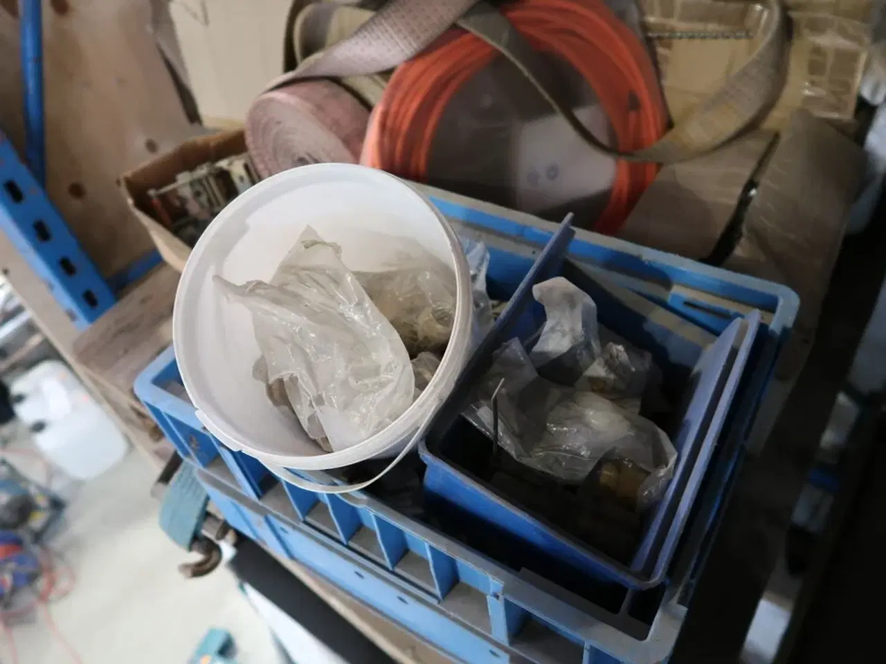 Billede 2 - Palle med div. Løftestroppe m.m.