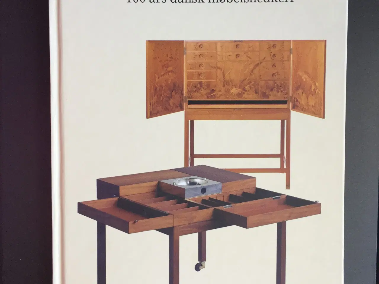 Billede 1 - 100 års dansk møbelsnedkeri