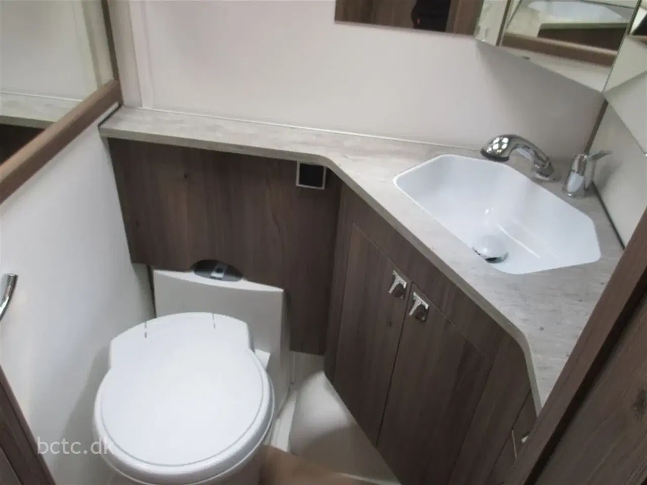 Billede 25 - 2024 - Kabe Smaragd 540 GLE KS Premium Line