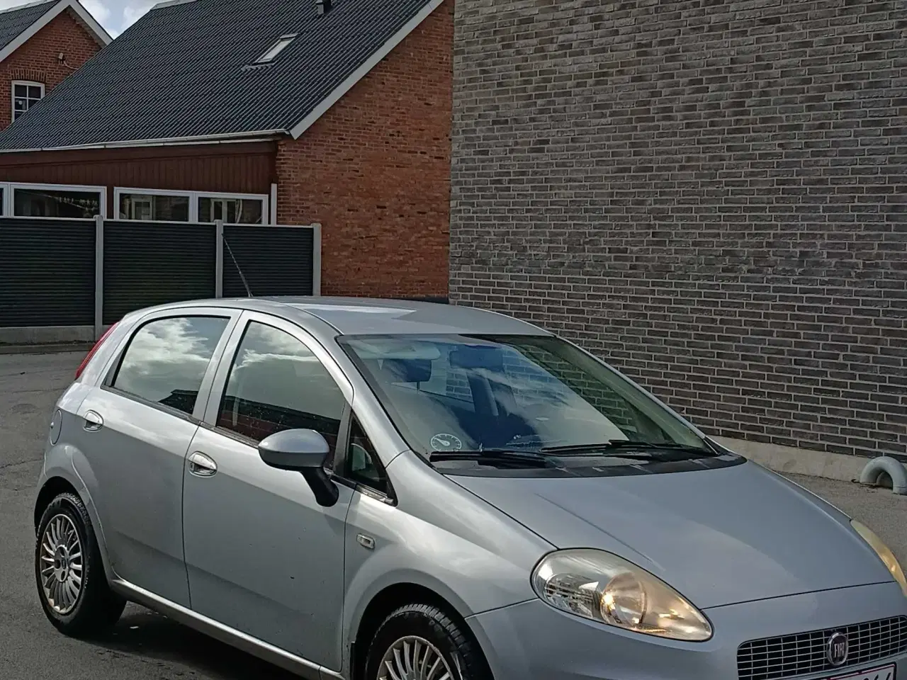 Billede 3 - Økonomisk bil