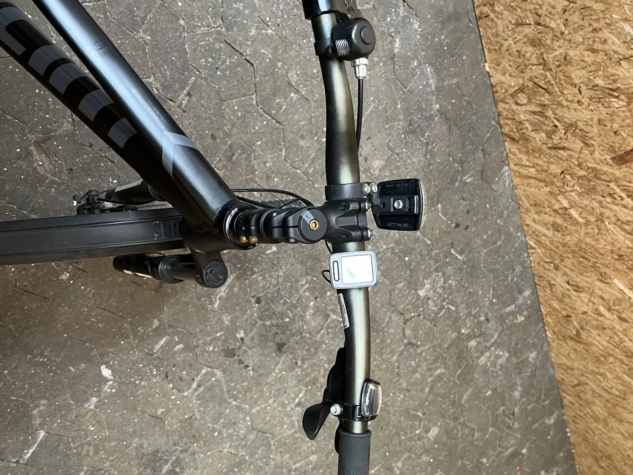 Billede 3 - Citybike med mountainbike steltype