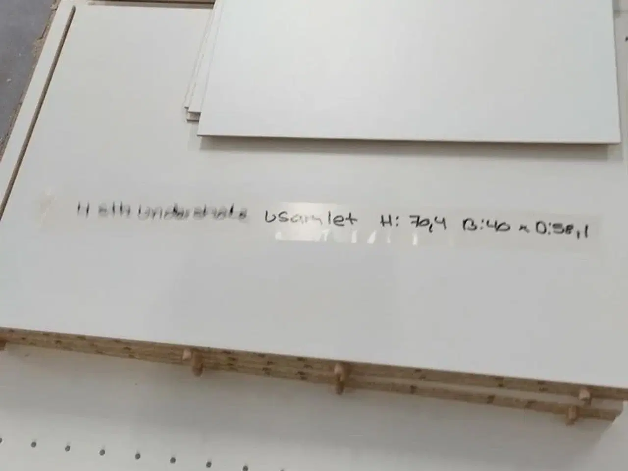 Billede 2 - 4 stk. usamlet underskabe H: 70,4 x B: 40 x D: 58,1.