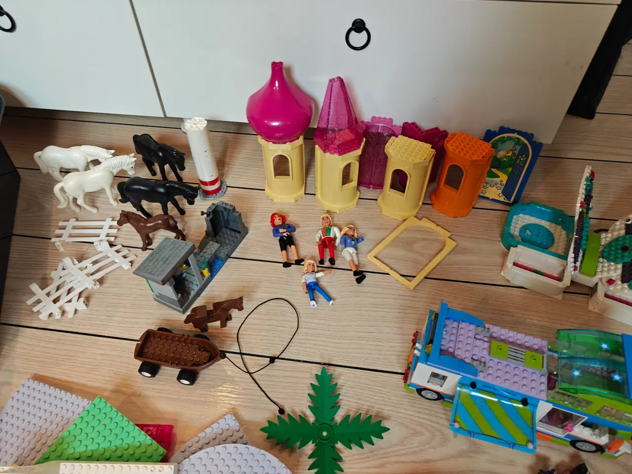 Billede 9 - LEGO til piger