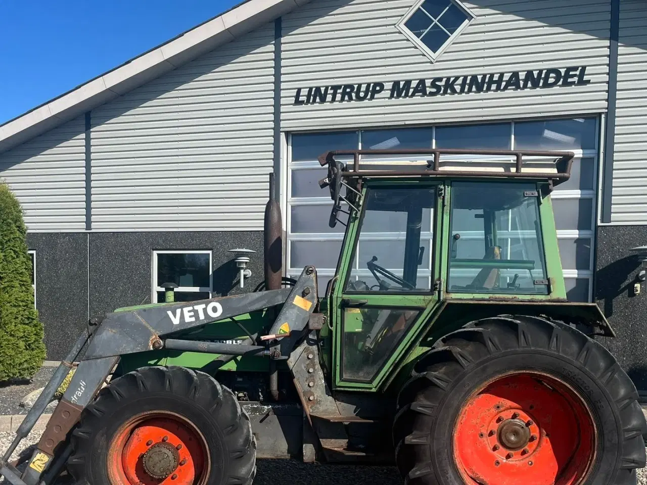 Billede 10 - Fendt 308 LS Farmer Turbomatik med frontlæsser og skovinddækning