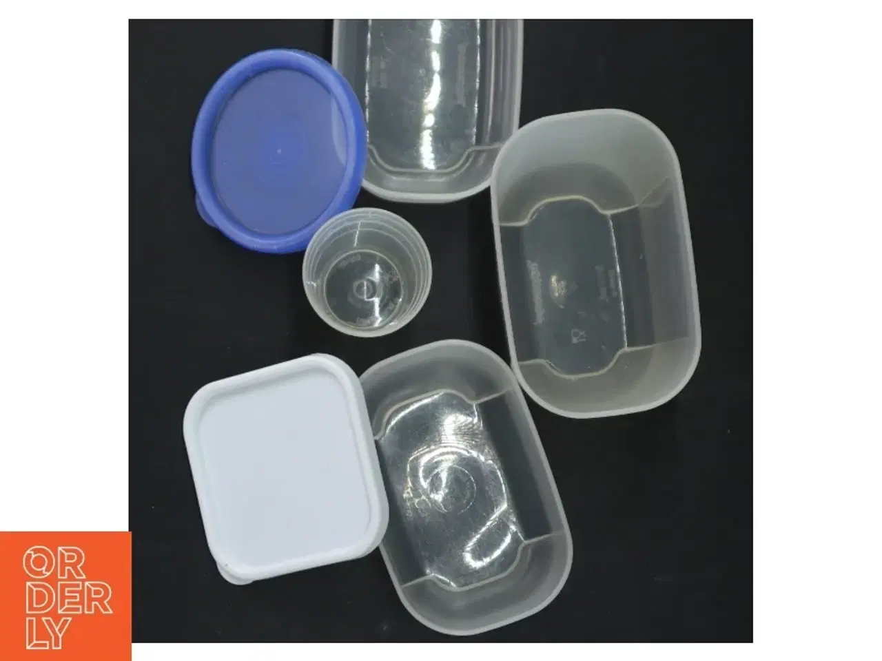 Billede 2 - Plastik opbevaringsbokse med låg fra Tupperware (str. 10 cm)