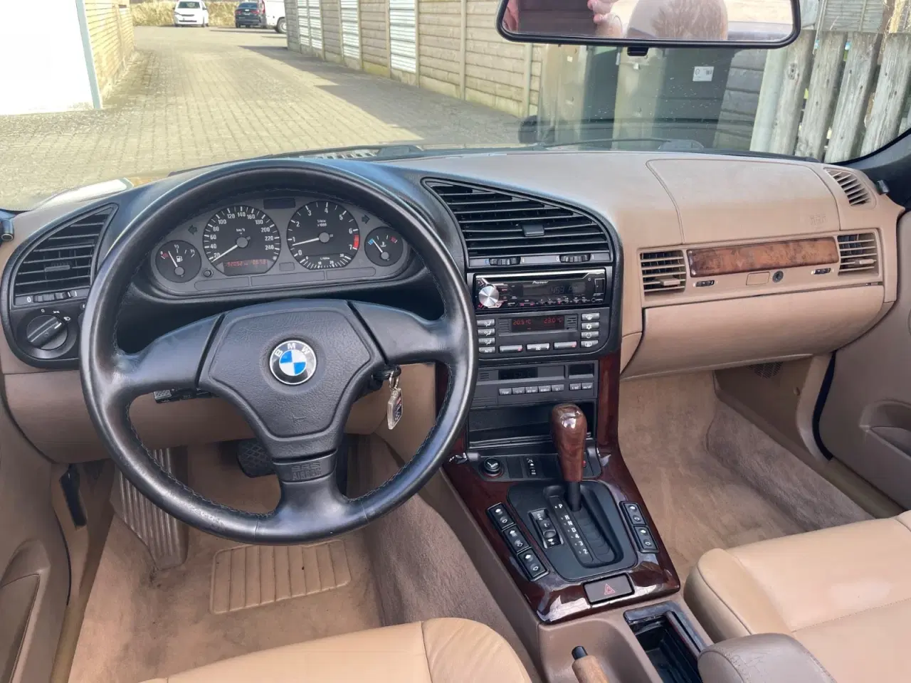 Billede 9 - BMW 320i 2,0 Cabriolet