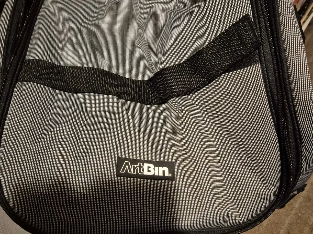 Billede 8 - Taske til hobby med hjul 