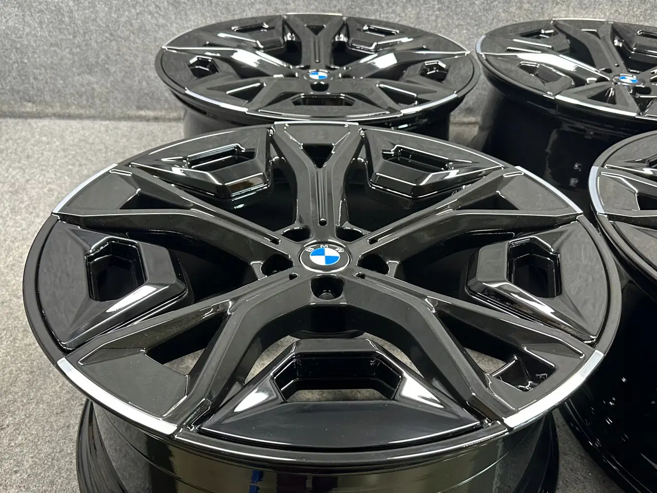 Billede 5 - ALUFÆLGE BMW iX i20 1020 22"