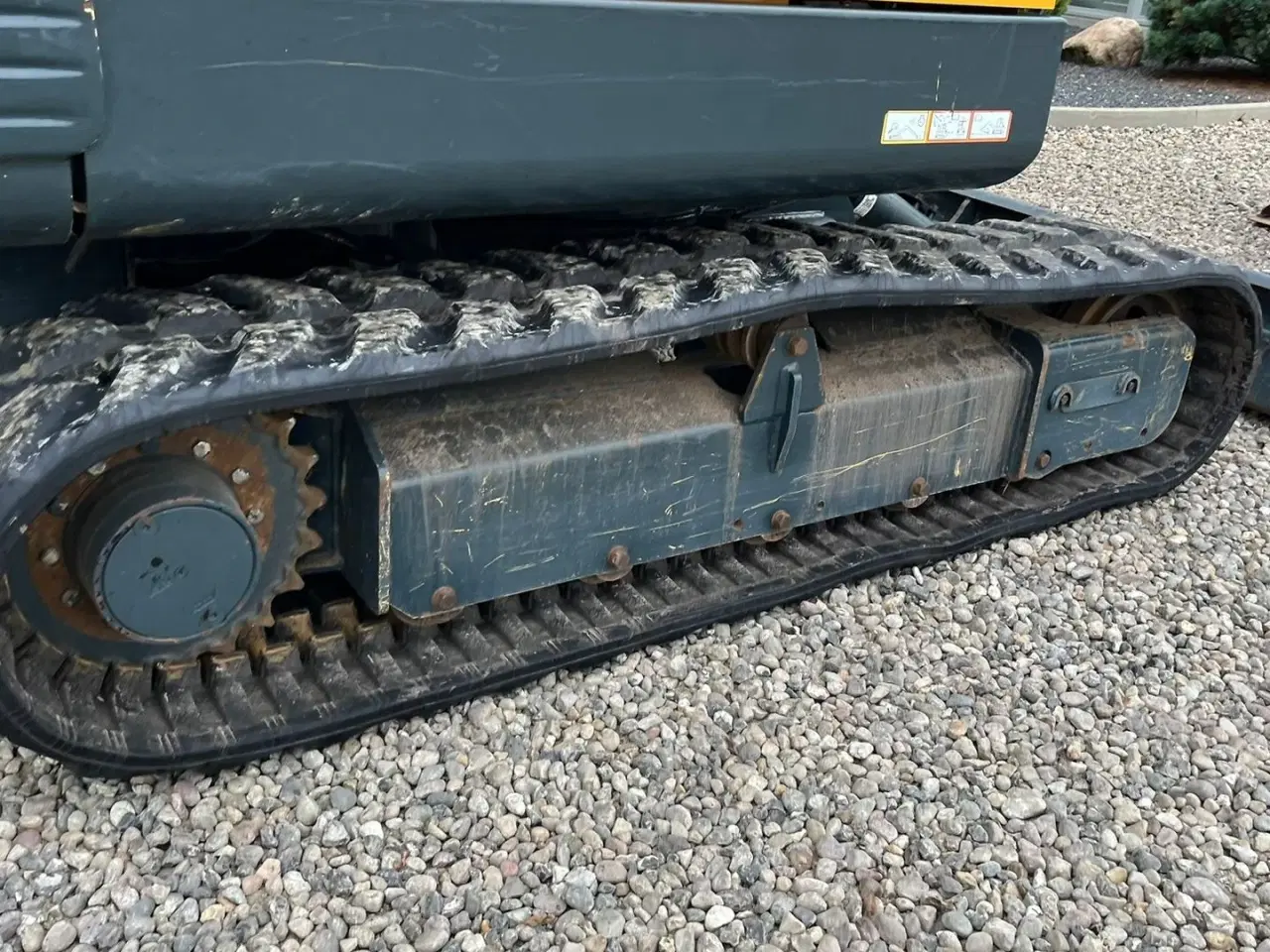 Billede 20 - Hyundai HX55 Med Hydrema skifte og centralsmørring og grab-klo på. Udlejes, også med forkøbsret.