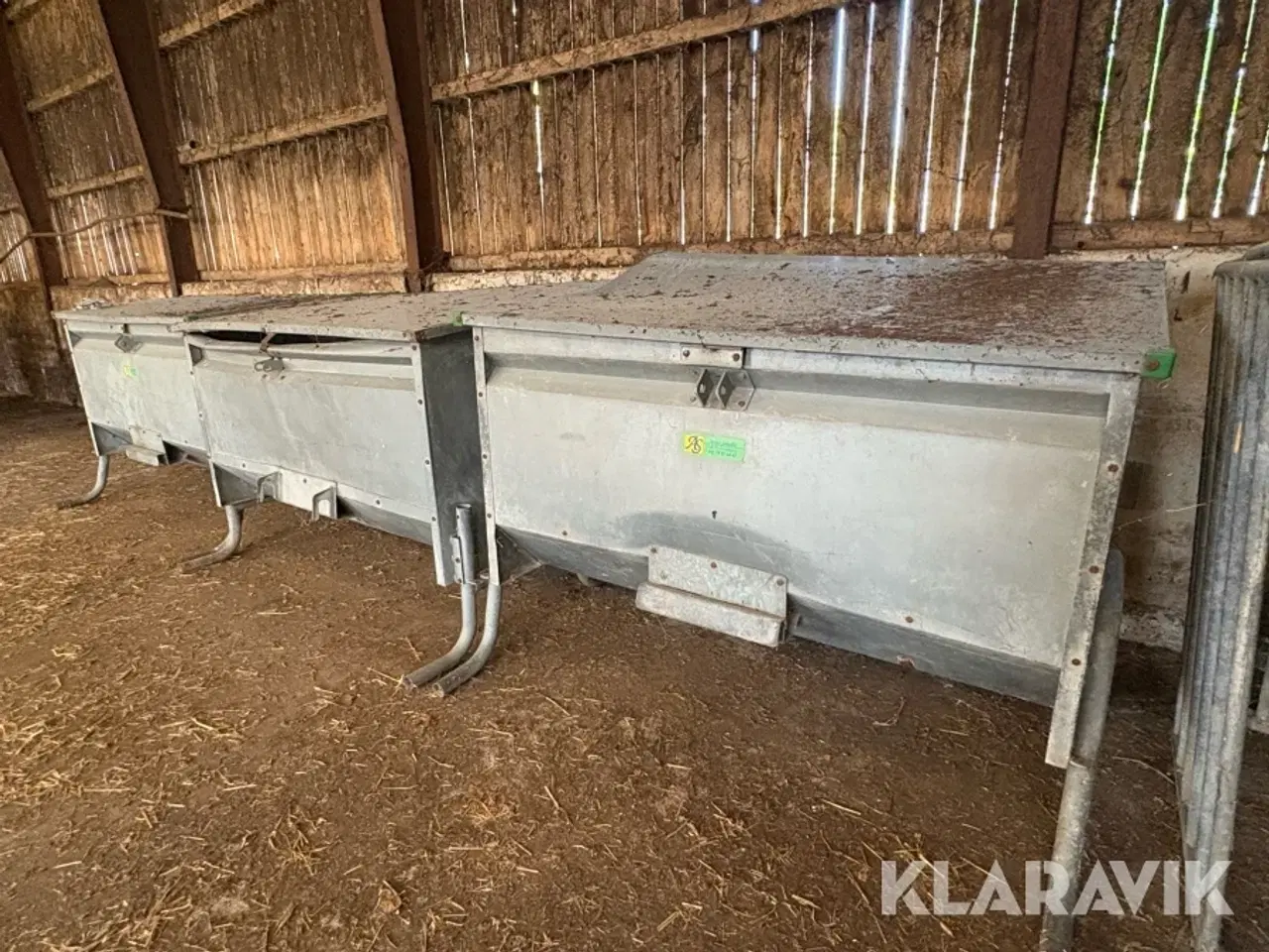 Billede 1 - Foderautomater JOURDAIN  til kalve 3 styk.