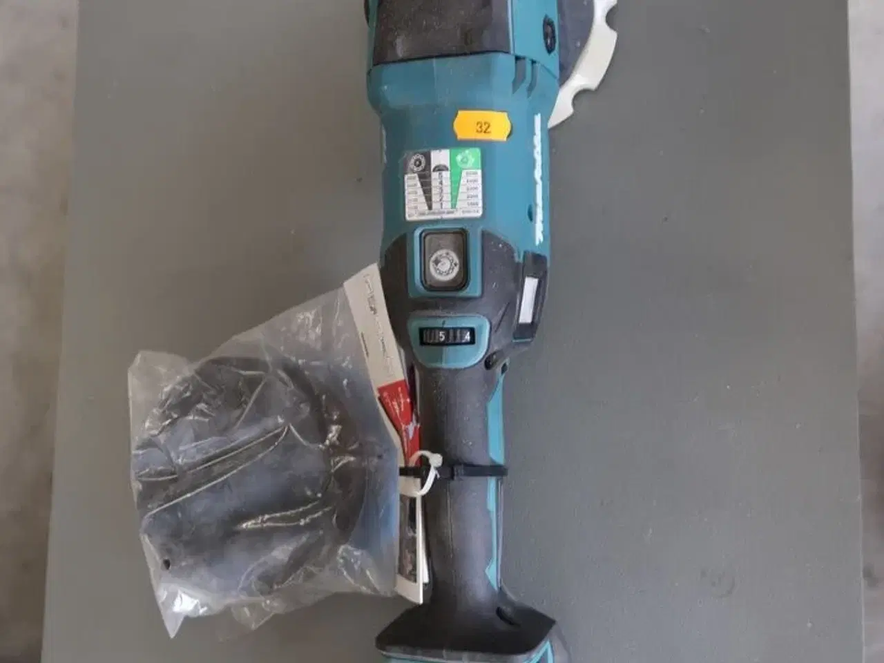 Billede 1 - Polermaskine 125mm MAKITA DPO500 med 1 batteri
