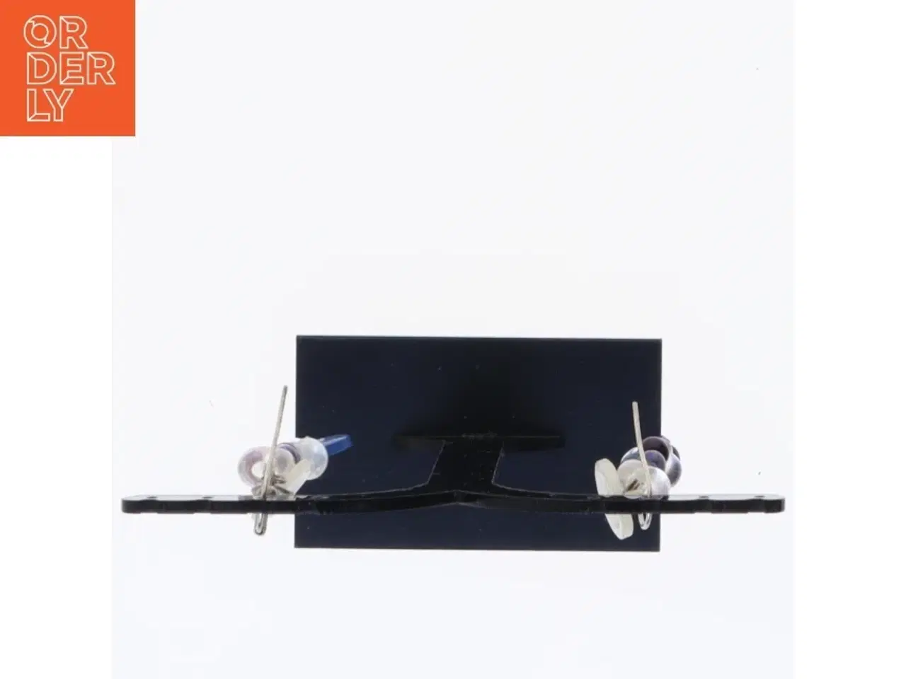 Billede 2 - Øreringe med knapper og perler (str. 6 x 1 cm)