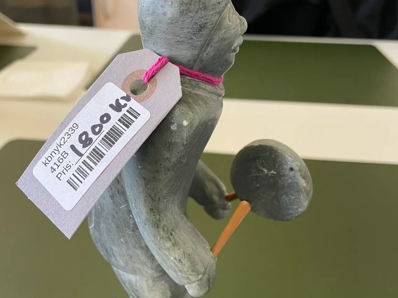 Billede 2 - Fedtstensfigur/ Grønland 