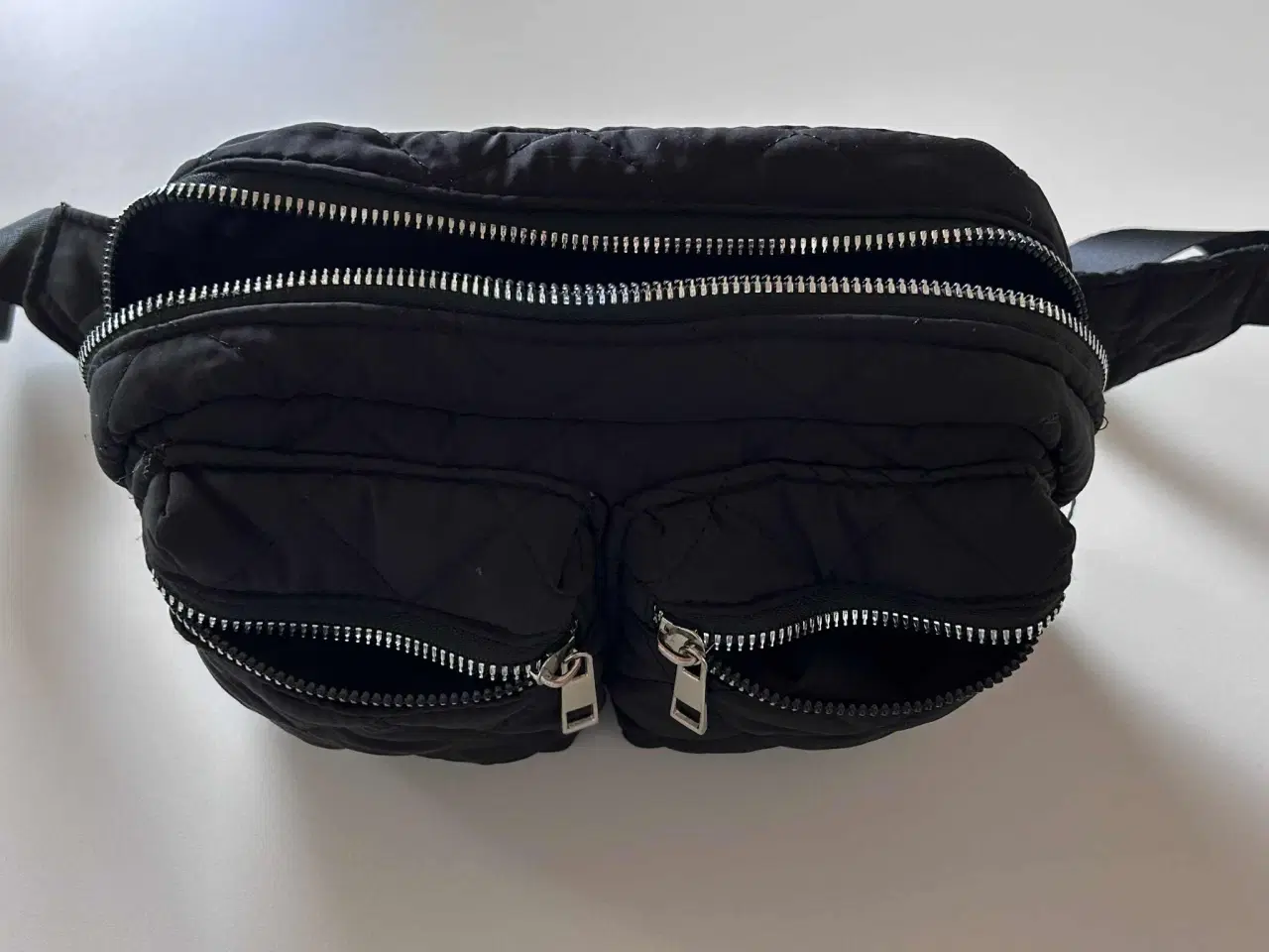 Billede 5 - Tiger bæltetaske // bumbag, sort