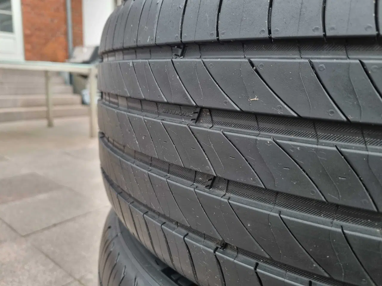 Billede 2 - 235/45/18 Michelin e-primacy nye sommerdæk, Tesla