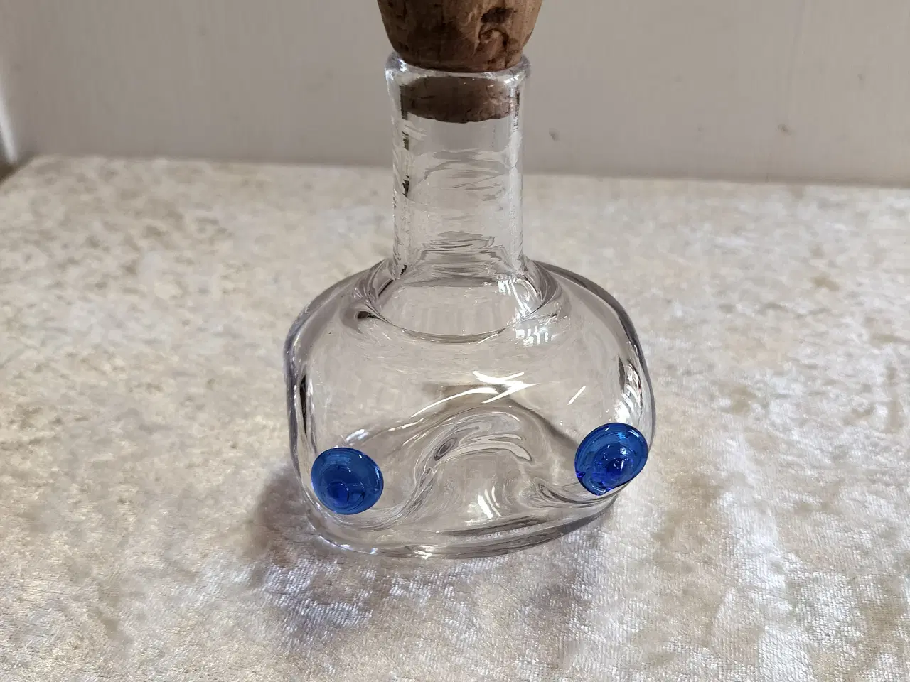 Billede 1 - Sjov lille dram flaske med bryster