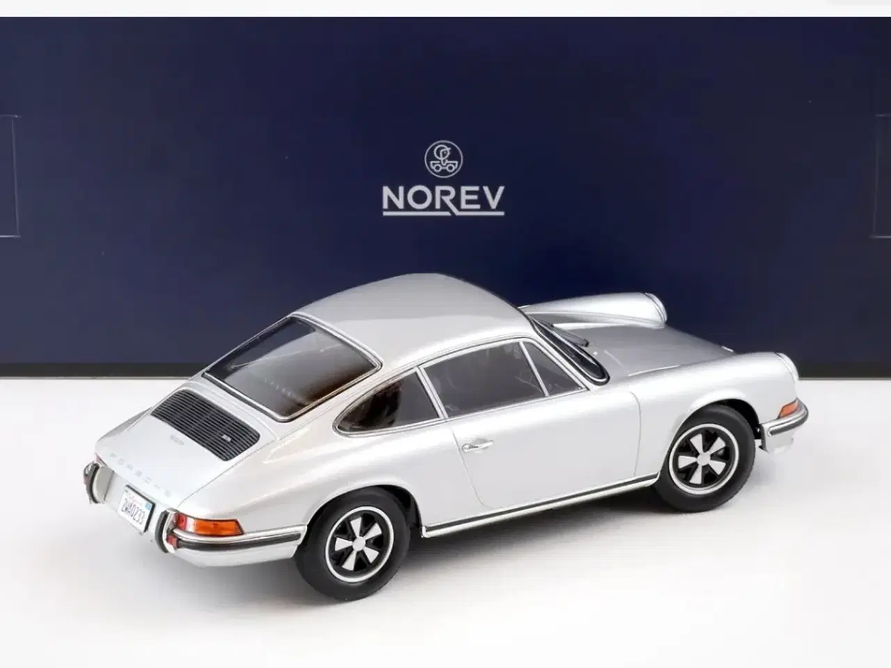 Billede 3 - 1:18 Porsche 911 S Coupe 1973