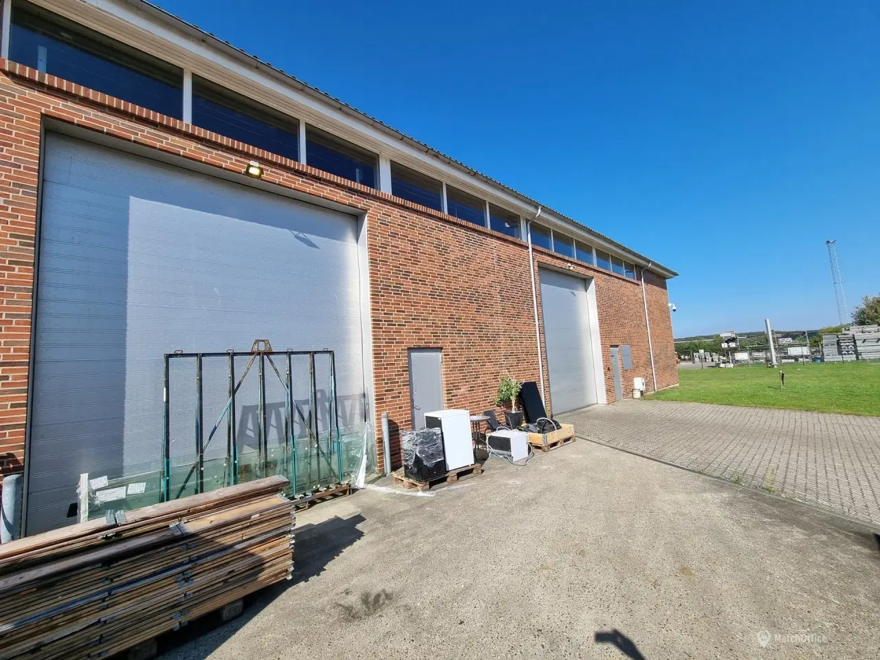 Billede 2 - Højloftet lager eller produktion - i alt ca. 1.415 kvm