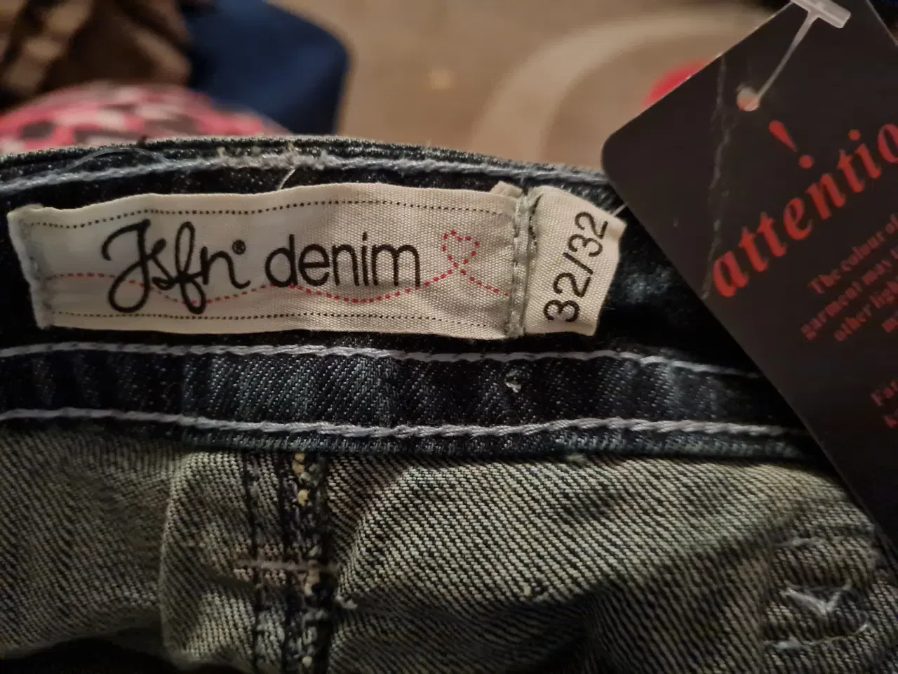 Billede 2 - Ubrugte jeans str 32/32 Jsfn