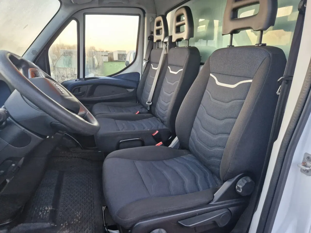 Billede 10 - Iveco Daily 2,3 35S14 Alukasse m/lift