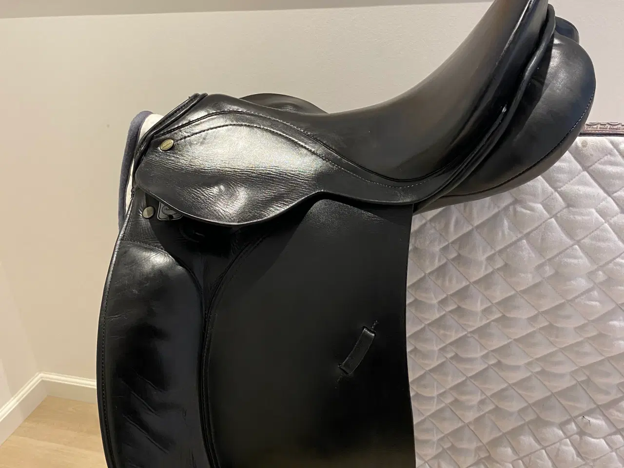Billede 1 - Hubertus dressur sadel 