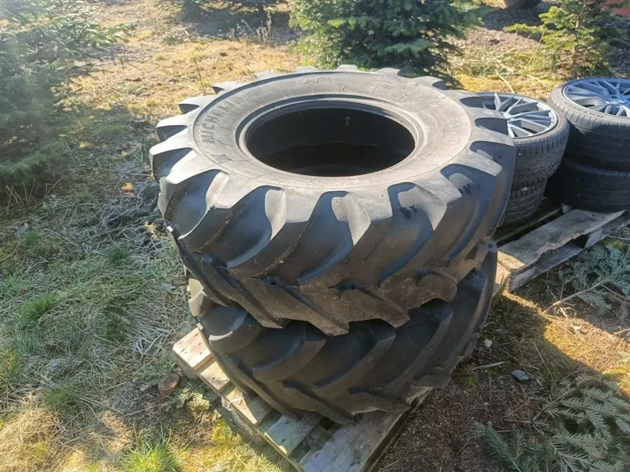 Billede 2 - Michelin 405/70 R20 2 stk. (Momsfri)