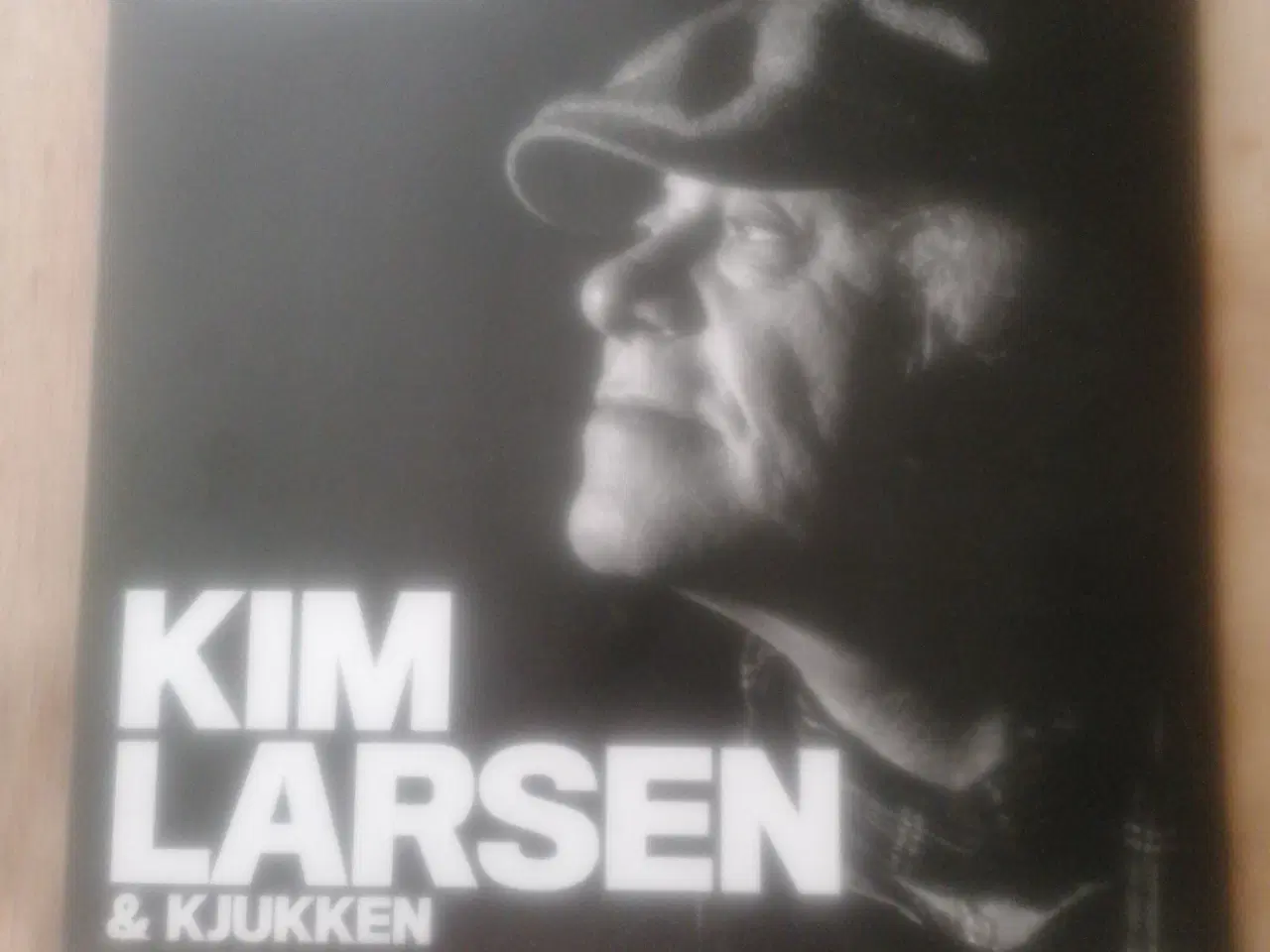 Billede 1 - Sælges Kim Larsen 'vinyl
