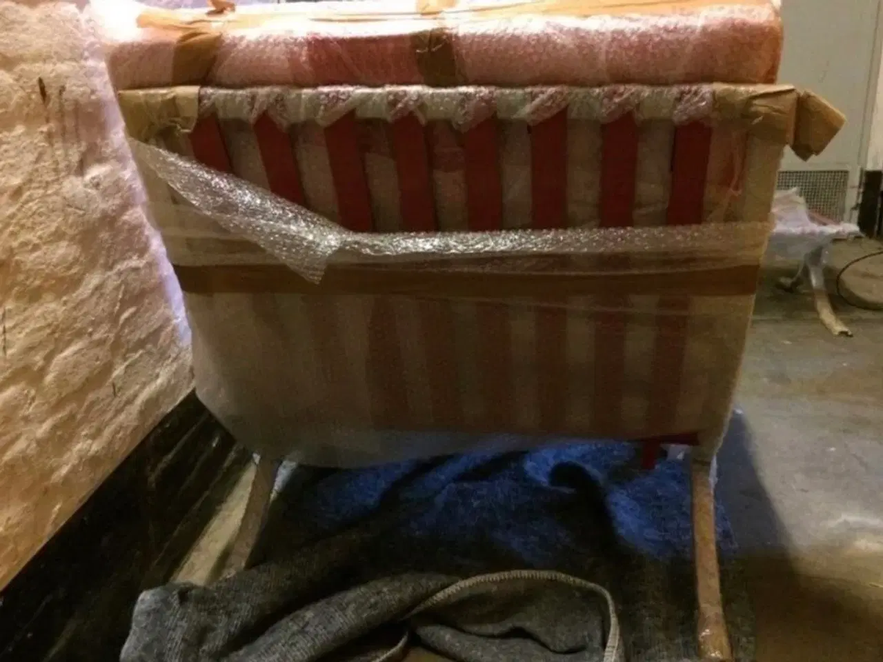 Billede 12 - Chaiselong stol med skammel læder