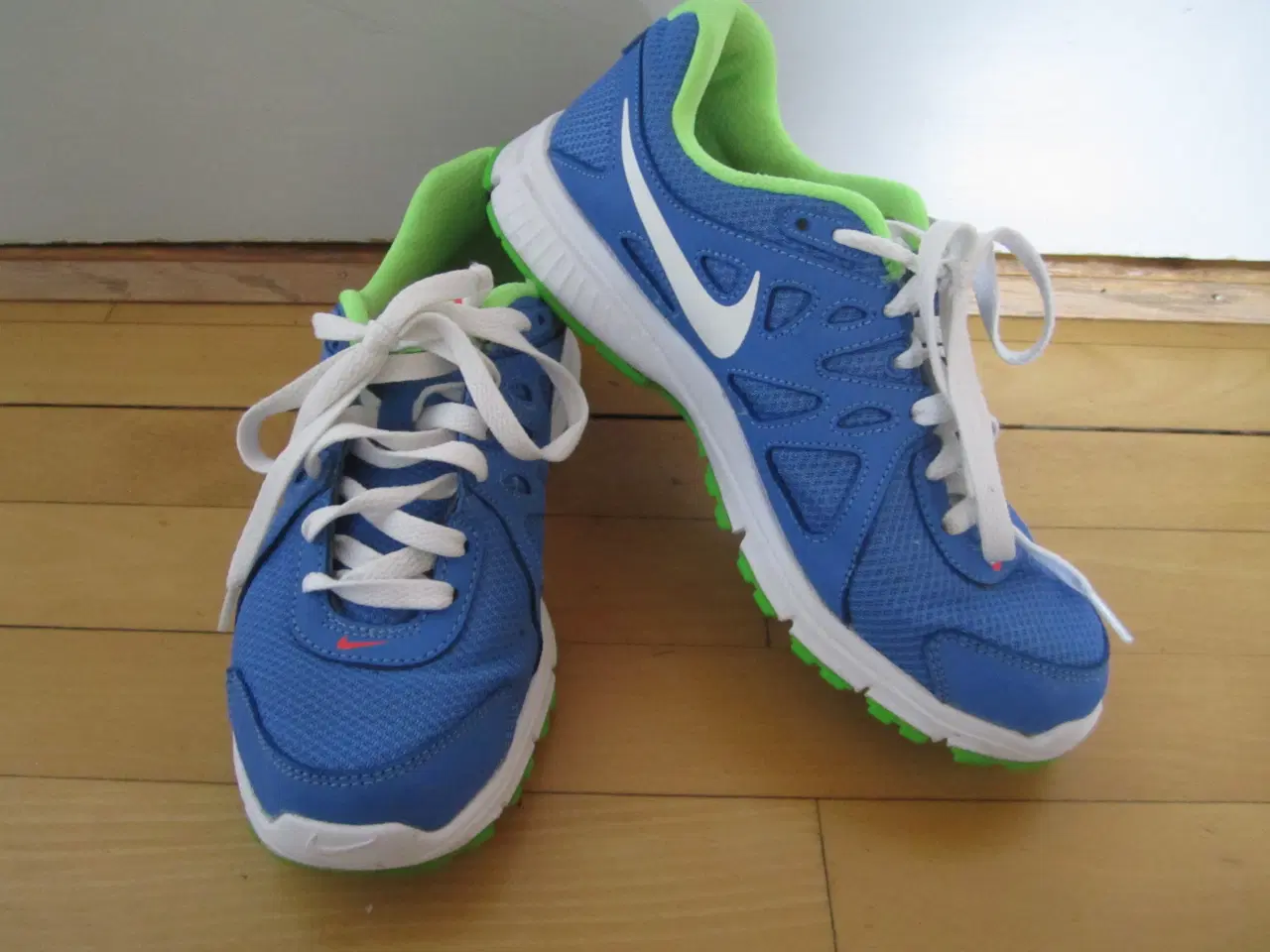 Billede 2 - NIKE KONDISKO. Str. 38,5.