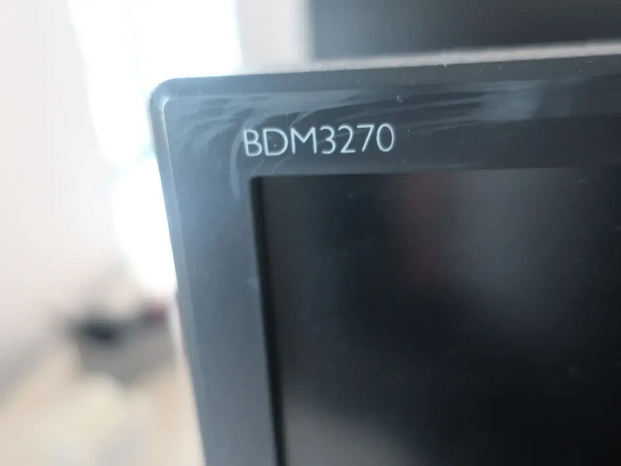 Billede 6 - 2 stk. skærme PHILIPS BDM3270 og 276E / tastatur m.m.