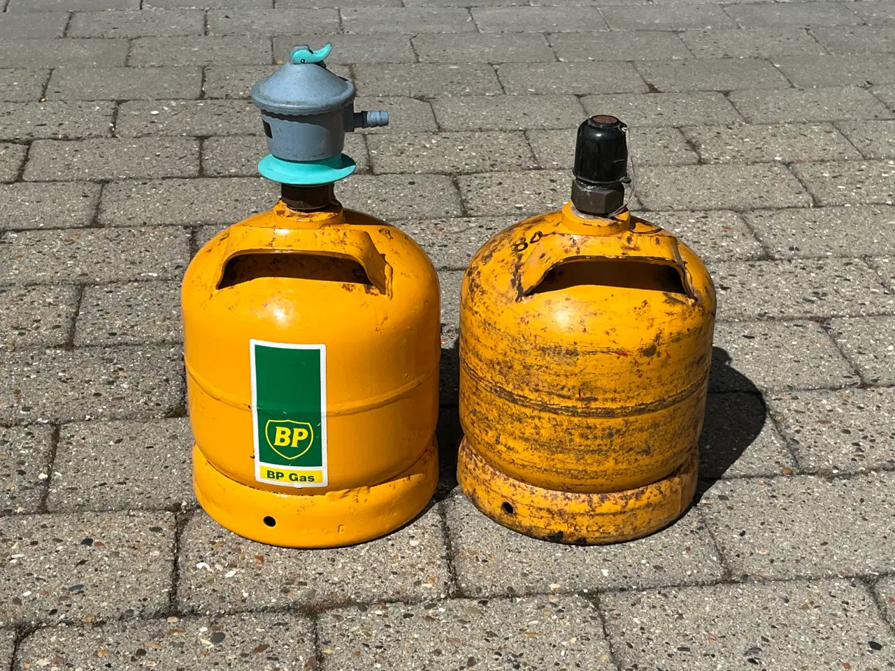 Billede 1 - gasflasker 2 x 2 kg gasflasker + regulator