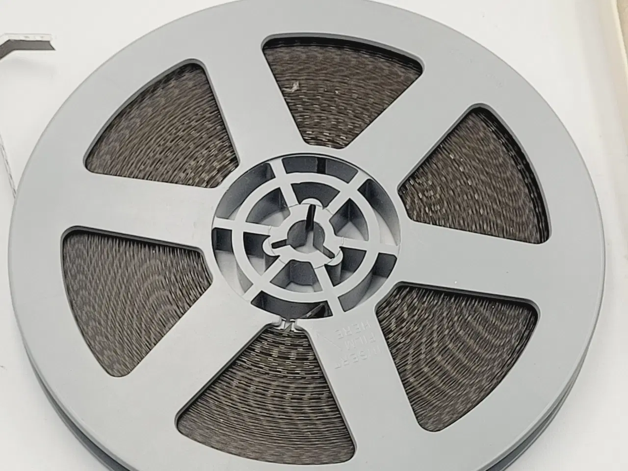 Billede 4 - ⭐️· 🦗 Skræmmende 8mm Smalfilm: THE DEADLY MANTIS 