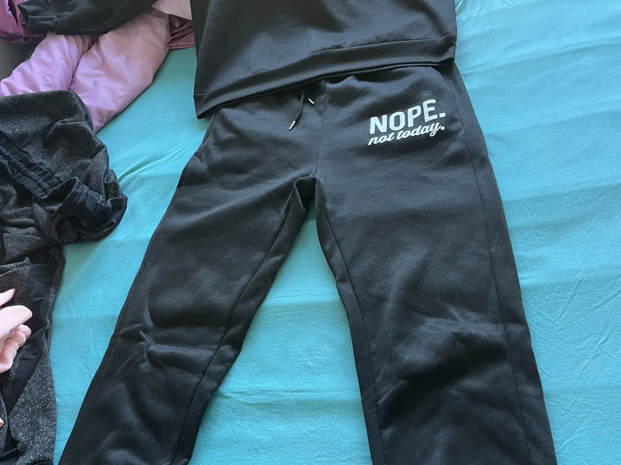 Billede 1 - Joggingsæt str L 