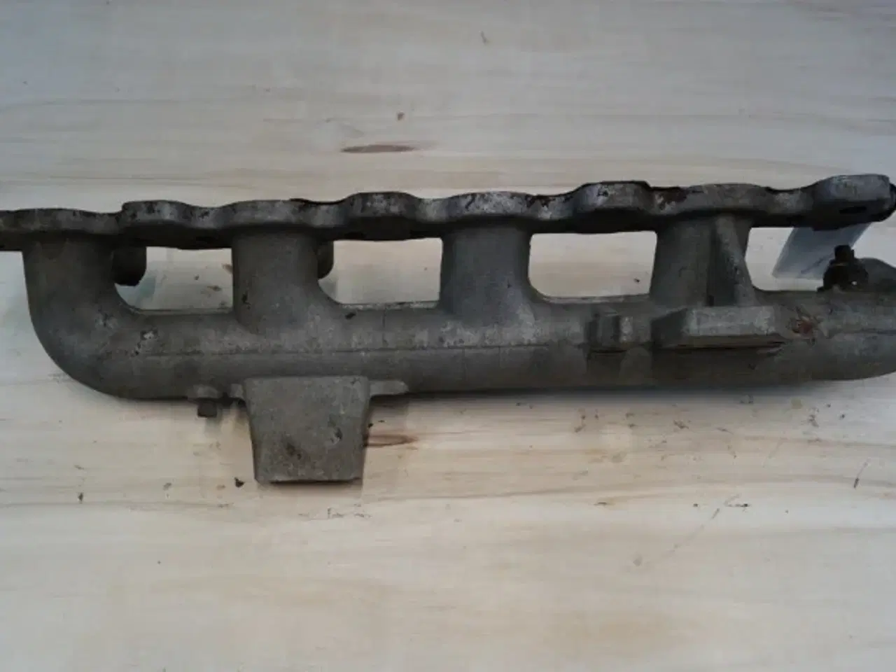 Billede 2 - Ford 7710 Indsugnings Manifold E0NN9425AA