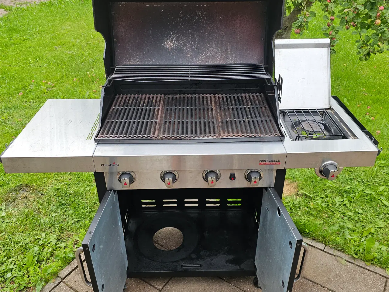 Billede 3 - Stor Char-Broil Grill med Tru-Infrared – God Stand