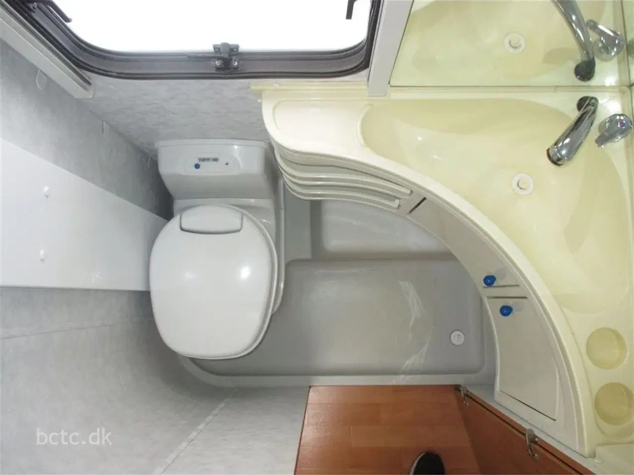 Billede 5 - 2014 - Adria Classica 663 UK Køjevogn