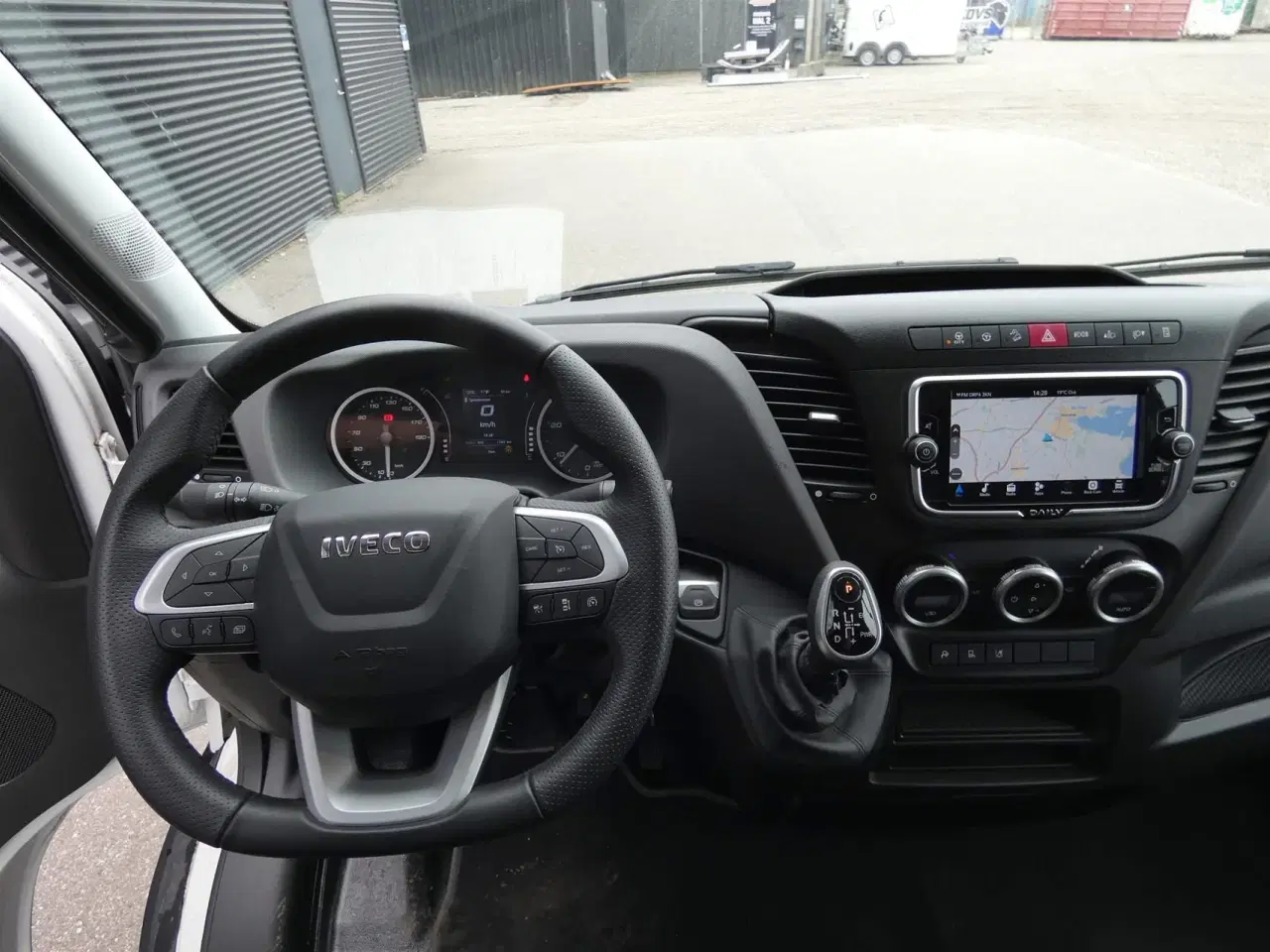 Billede 10 - Iveco Daily 35S18 12m3 3,0 D 180HK Van 8g Aut.