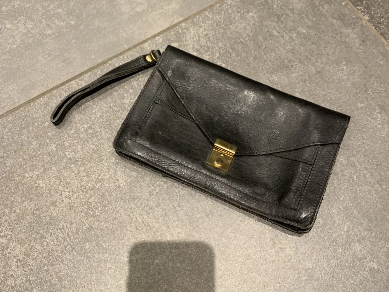 Billede 2 - Lille taske - skind