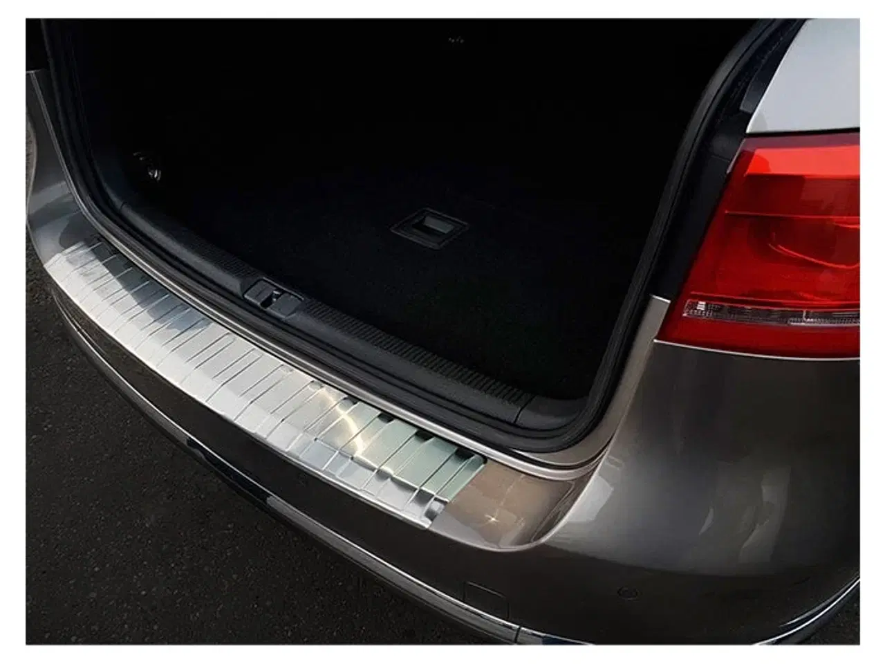 Billede 1 - Læssekantbeskytter VW Passat B7 Variant 2010-2014 -Stål