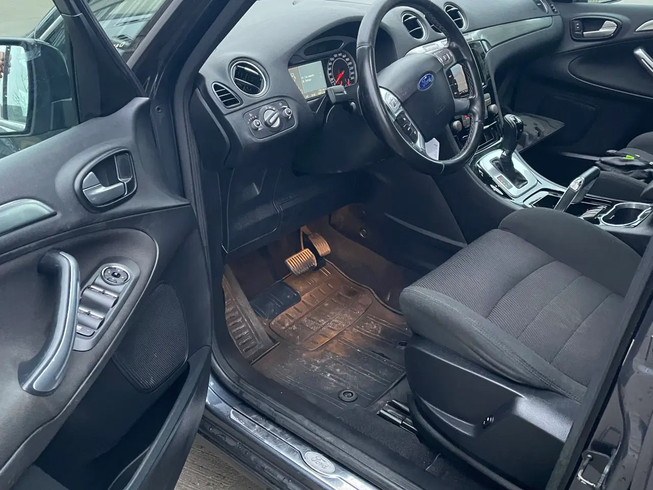 Billede 12 - nysynet Ford s Max automatgear 2.0tdci