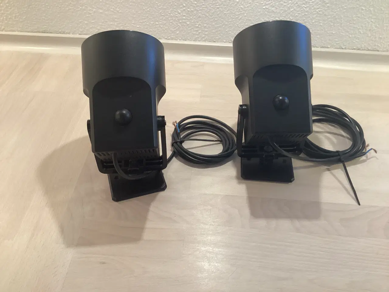 Billede 2 - 2 fine Louis Poulsen Lillebror lamper med plader