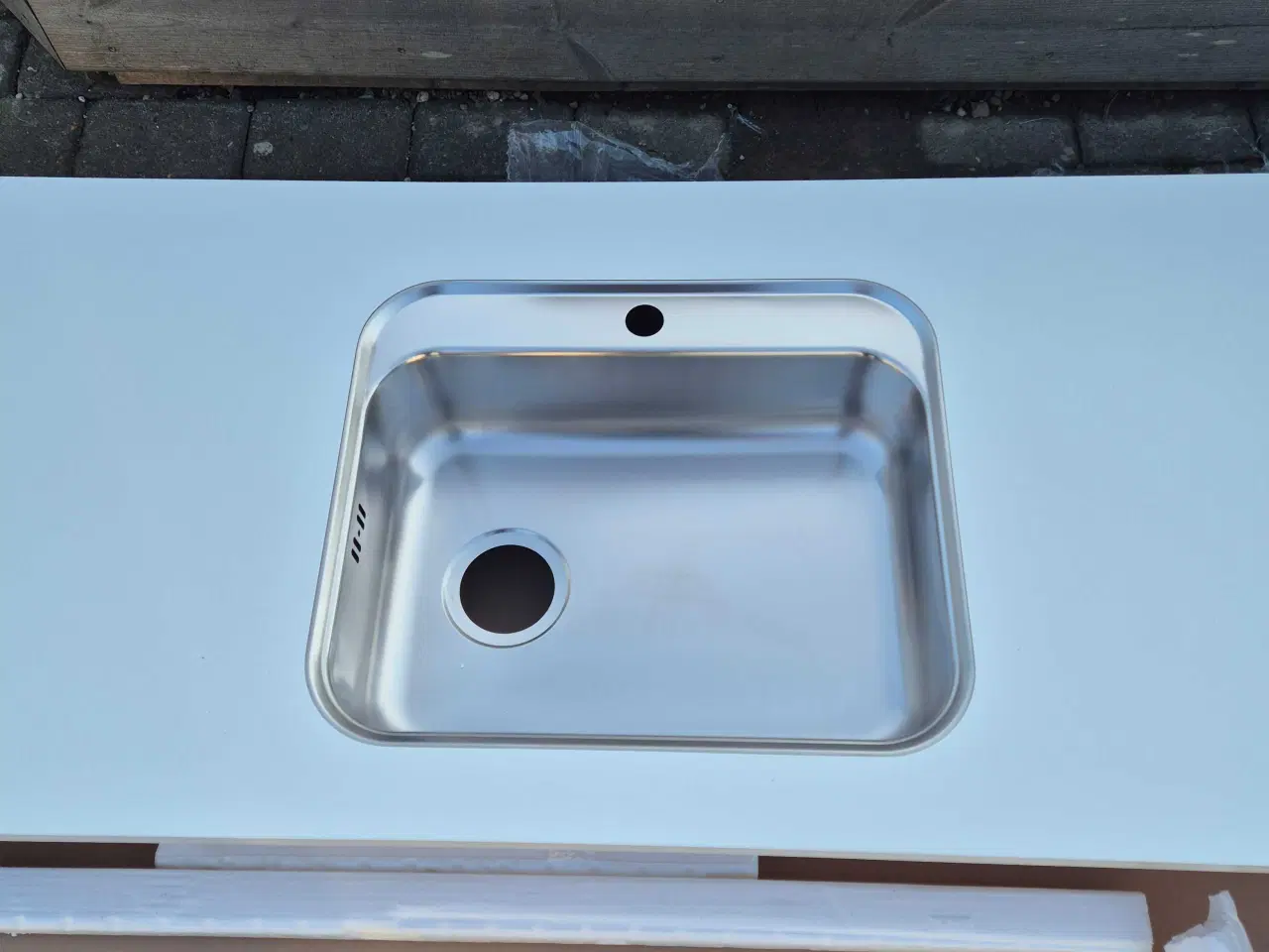 Billede 4 - HELT Ny Bordplade med vask og vinkel. 