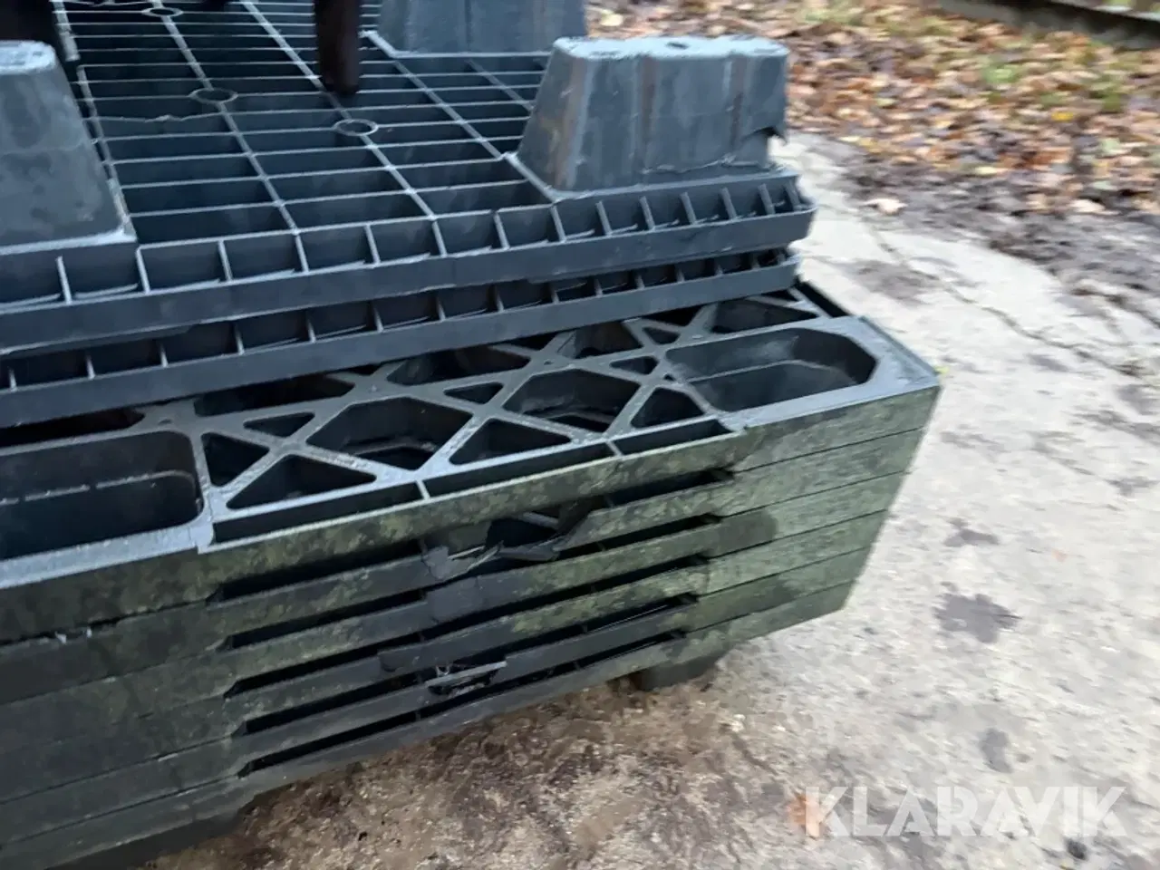 Billede 9 - Plastik paller 8 styk