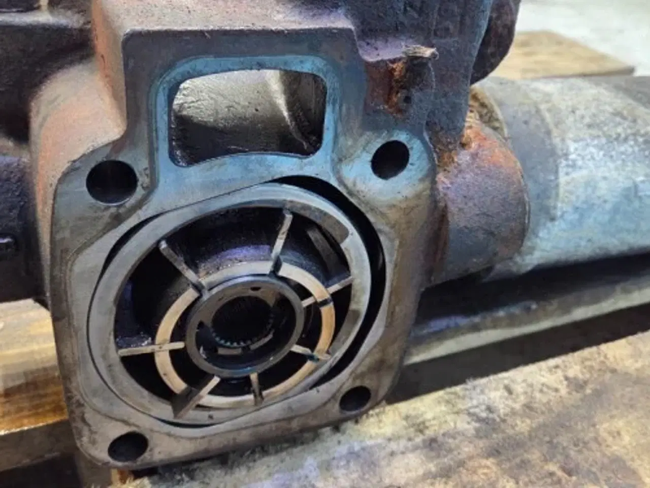 Billede 5 - New Holland T7.315 Hydraulikpumpe 47507374